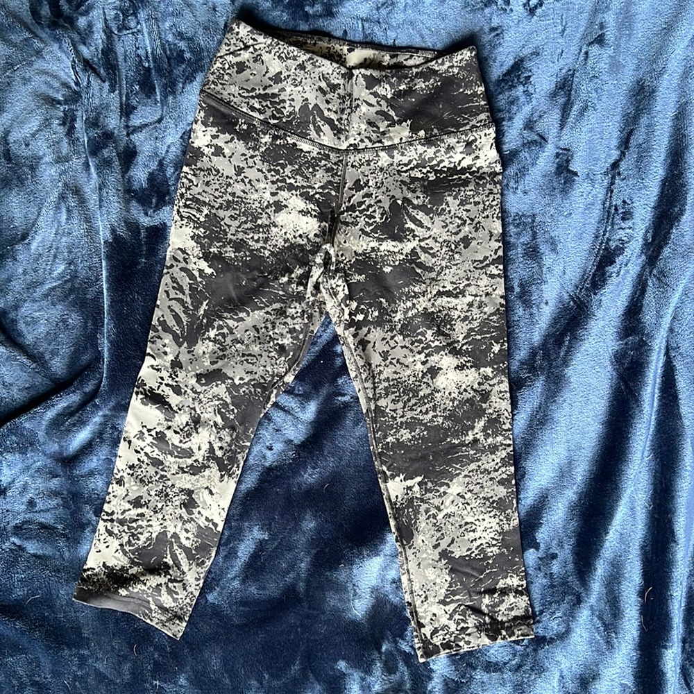 Nike Cropped Dri-Fit Leggings
